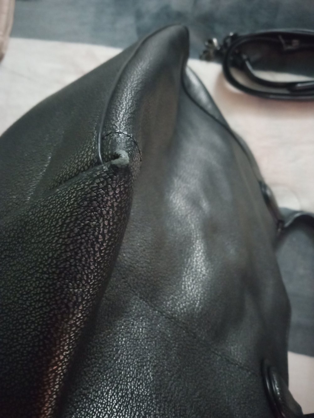 Coach Metallic Gunmetal Pebbled Leather Shoulder Bag Good Condition Medium Size - Picture 5 of 10